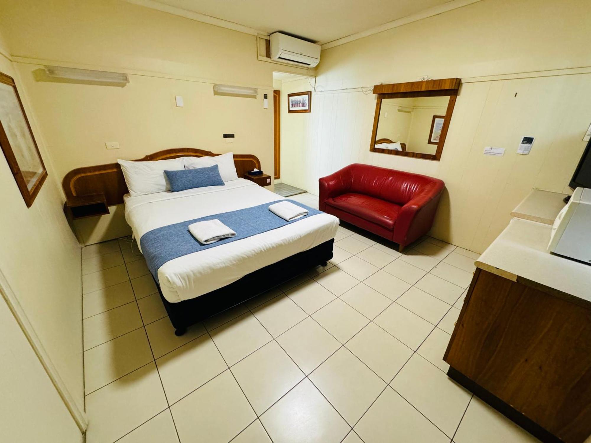 Ardeanal Motel West Wyalong Exterior foto